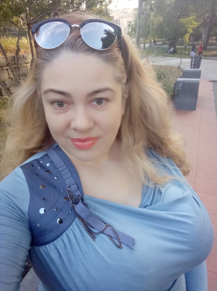 N.9698
Tatiana
45 anni
168 cm
Catania