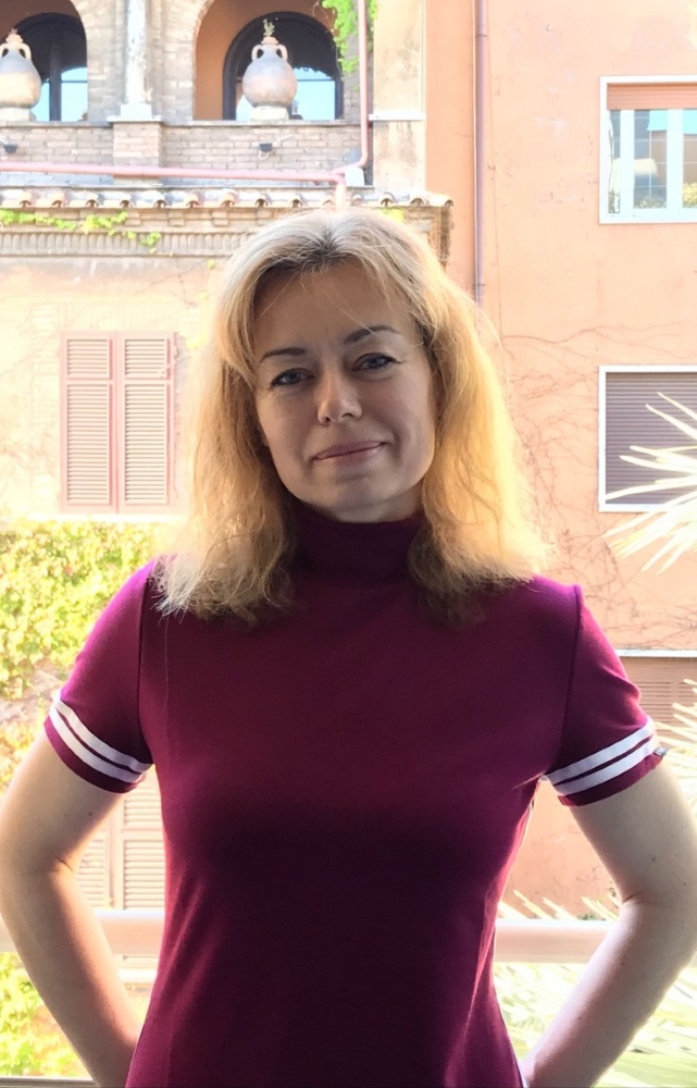 N.9703
Natalia
54 anni
169 cm
Chernigov